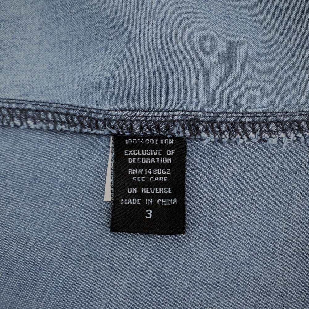TORRID Medium Wash Button Front Long Sleeve Denim Shirt - Picture 4 of 5